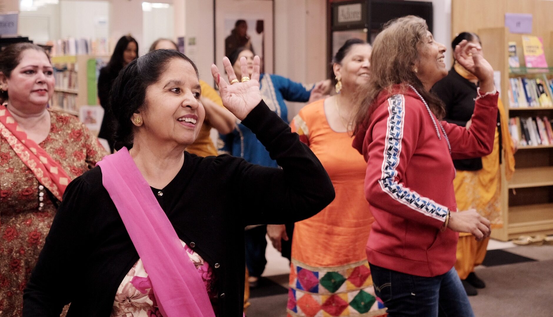 Let's dance! session with women in action