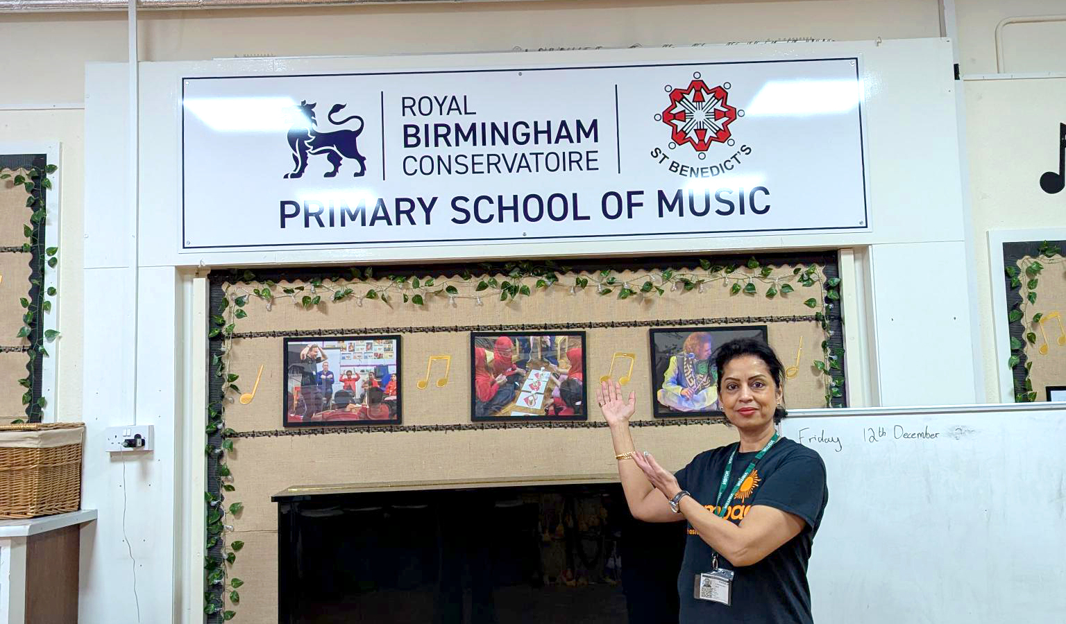 Sampad artist, Jaya, at St Benedicts Primary school